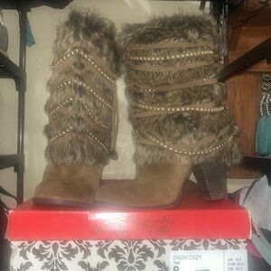 Naughty Monkey Snow Cozy Boots Size 8